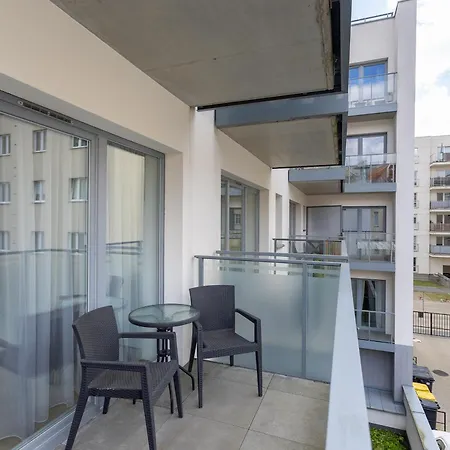 Nowoczesne I Eleganckie Oraz Z Balkonami W Poznaniu By Renters Apartment