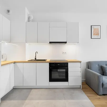 Nowoczesne I Eleganckie Very Berry W Poznaniu By Renters *