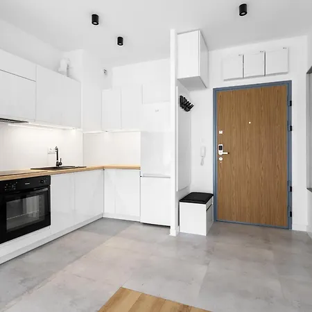 Nowoczesne I Eleganckie Very Berry W Poznaniu By Renters Apartment Poznan