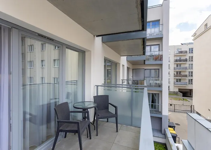 Nowoczesne I Eleganckie Very Berry W Poznaniu By Renters Appartamento