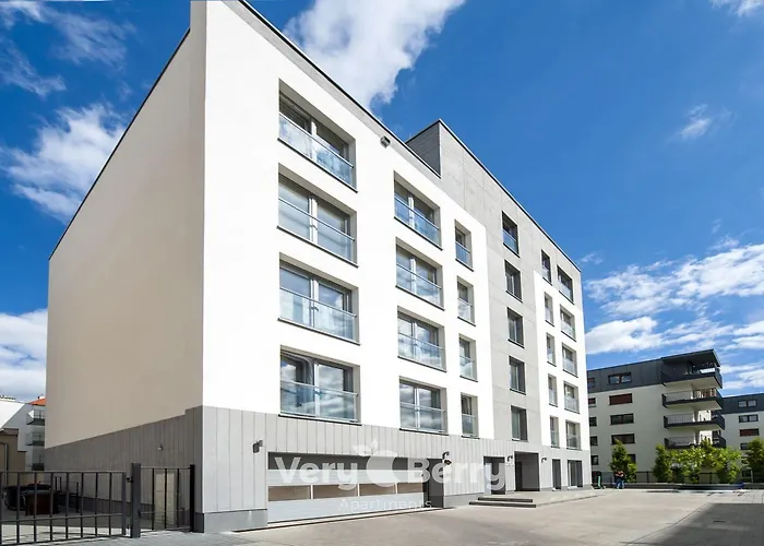 Appartamento Nowoczesne I Eleganckie Very Berry W Poznaniu By Renters *