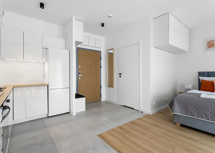 Nowoczesne I Eleganckie Very Berry W Poznaniu By Renters Appartamento *