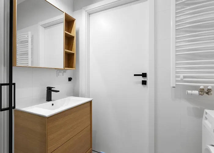 Nowoczesne I Eleganckie Very Berry W Poznaniu By Renters Appartamento *